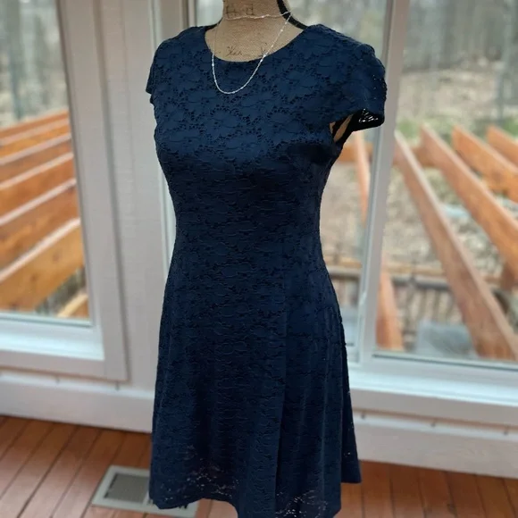 Alfani Navy Lace A-Line Dress with Cap Sleeves Size 6P